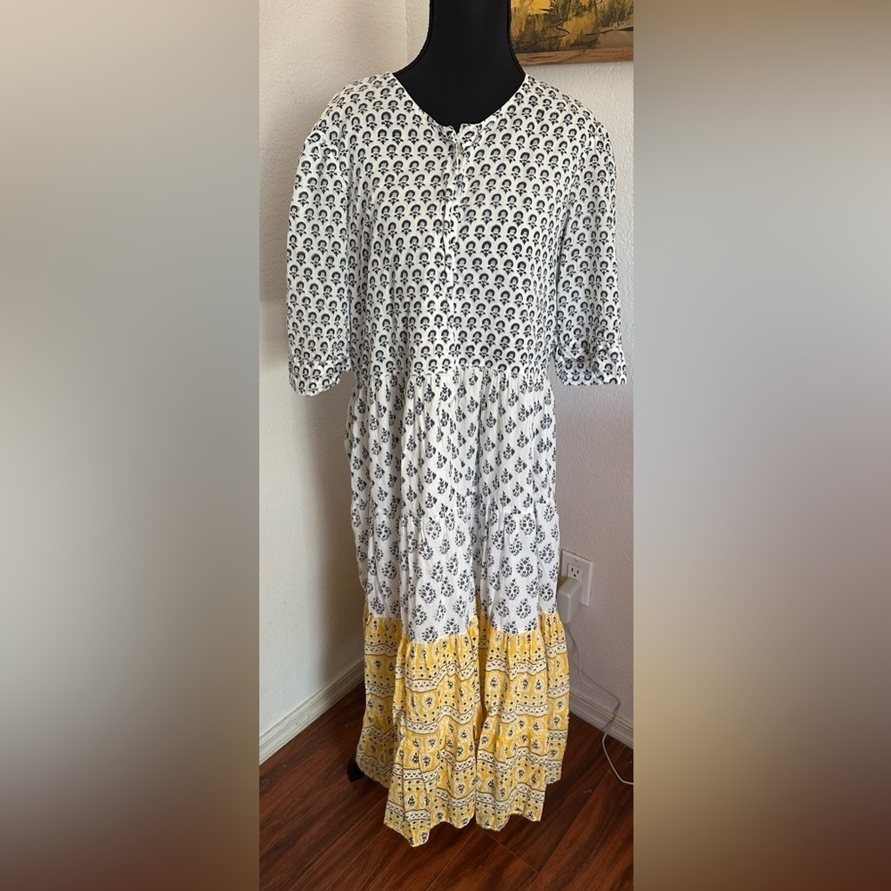 Ro’s Garden Anthropologie White and Yellow Printed Maxi Dress - Size Large